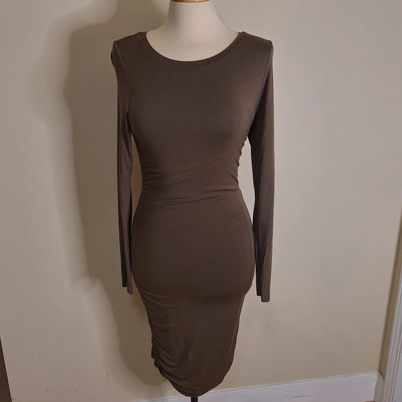 Good American Rouched side jersey long sleeve knee length dress SZ  S - Picture 2 of 9